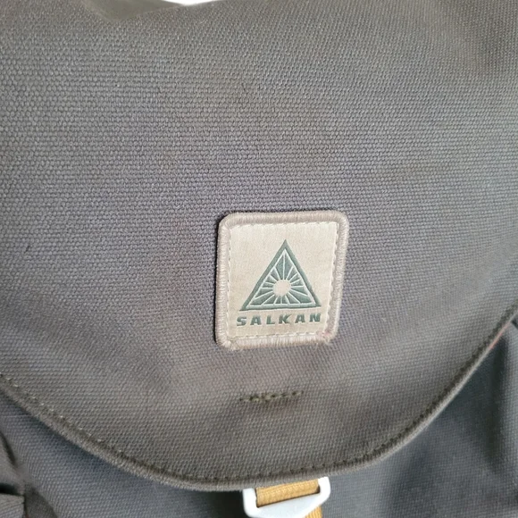 Salkan 2.0L Daypack Backpack Forest Green & Orange Hiking Outdoors - Picture 7 of 10